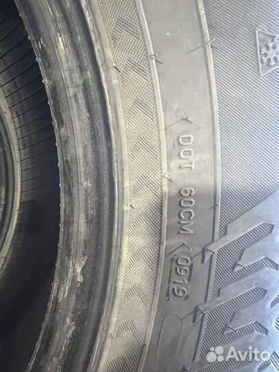 Nokian Tyres Hakkapeliitta 8 SUV 265/65 R17