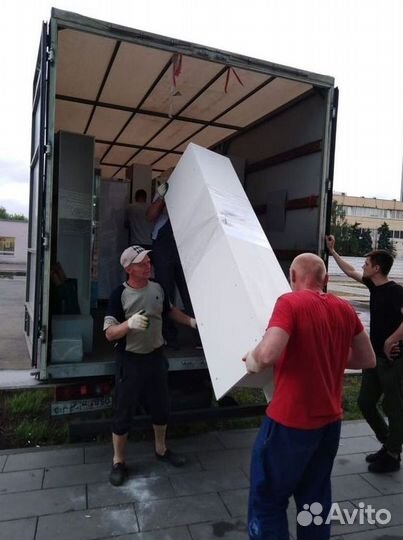 Грузчики. Погрузка и разгрузка. Бригада