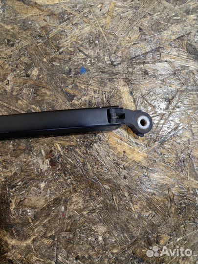 Поводок дворника Задний фольксваген Гольф 5