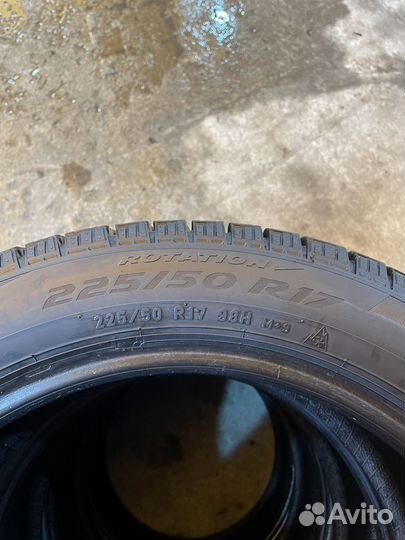 Pirelli Ice Zero FR 225/50 R17 98H