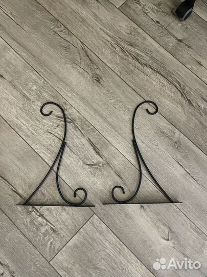 Держатель на стену для цветов