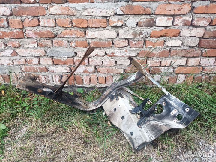 Лонжерон проем Lexus rx 300