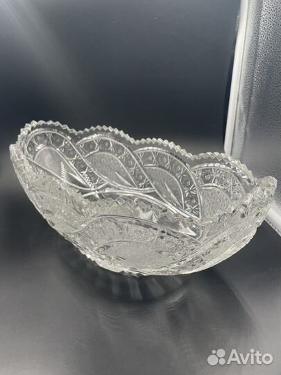 Хрустальная конфетница (салатница) 