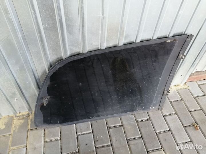 Стекло В кузов Заднее фольксваген Шаран 1