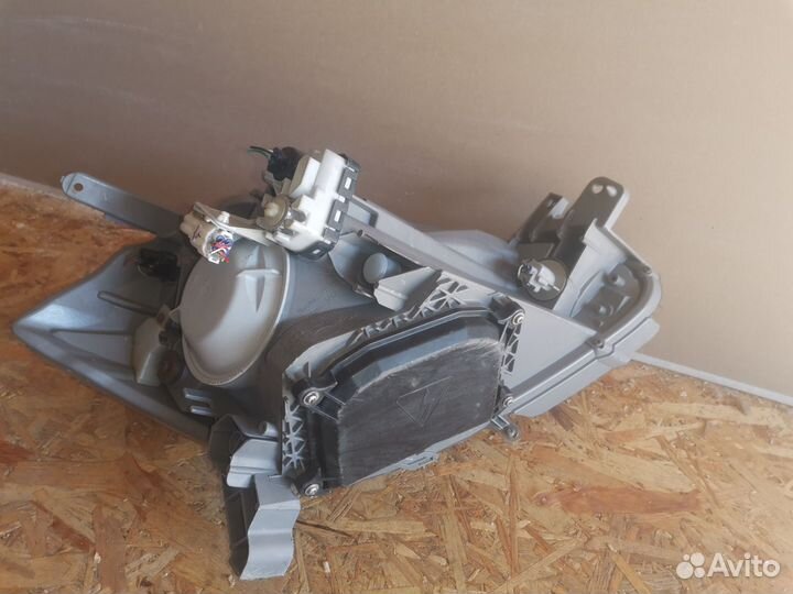 Фары Toyota passo