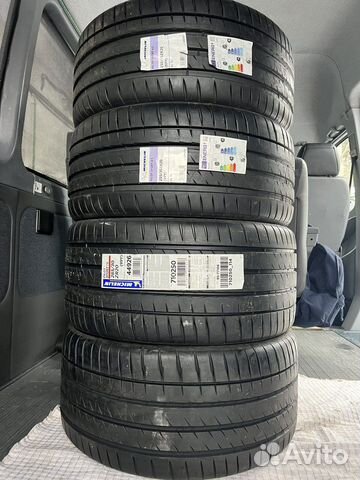 Michelin Pilot Sport 4 S 255/35 R20 и 285/30 R20 99Y
