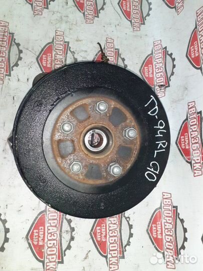 Ступица задняя левая Suzuki Escudo TD94W H27A 2005