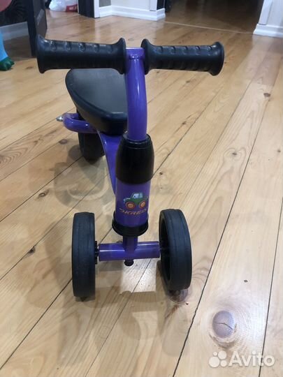 Продам беговел Kreis новый