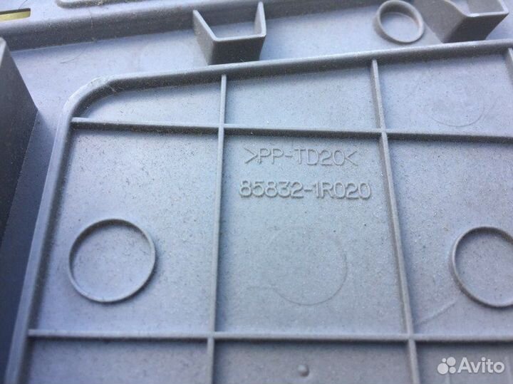 Обшивка стойки левая Hyundai Solaris sedan 1 2014