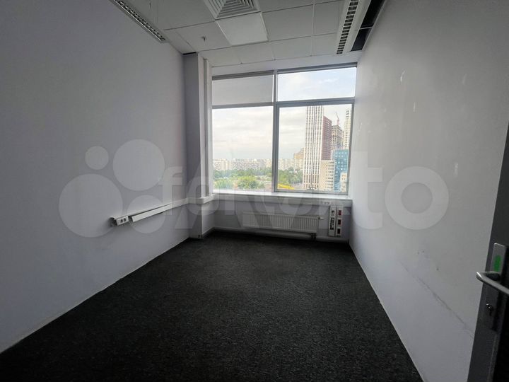 Сдам офисное помещение, 835 м²