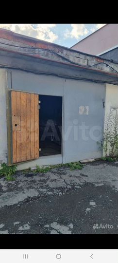 Гараж, > 30 м²