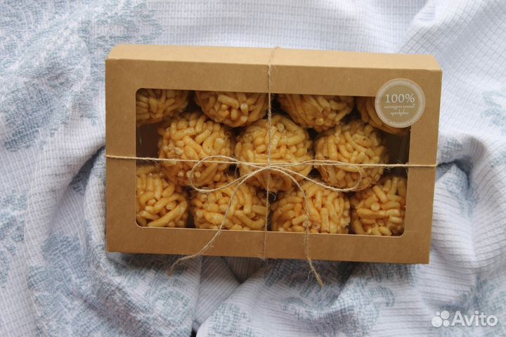 Татарская выпечка (чак-чак, бэлеш, губадия и др.)