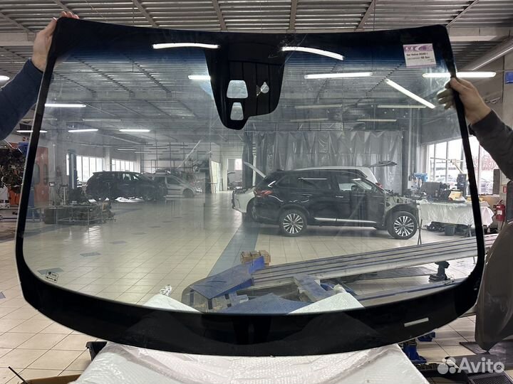 Стекло лобовое Вольво Volvo XC60