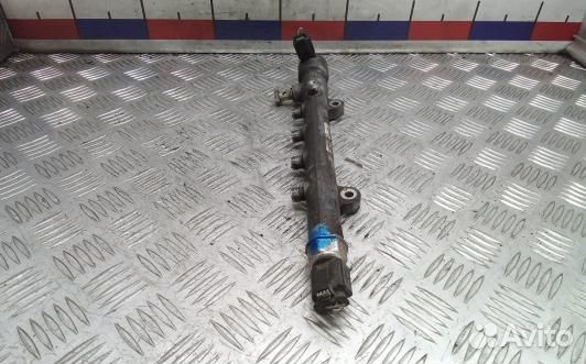 Топливная рампа mercedes benz vito W639 (2RT14BB01)