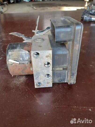 Блок ABS Фольксваген Гольф 5 +