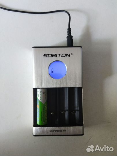 Зарядное устройство Robiton