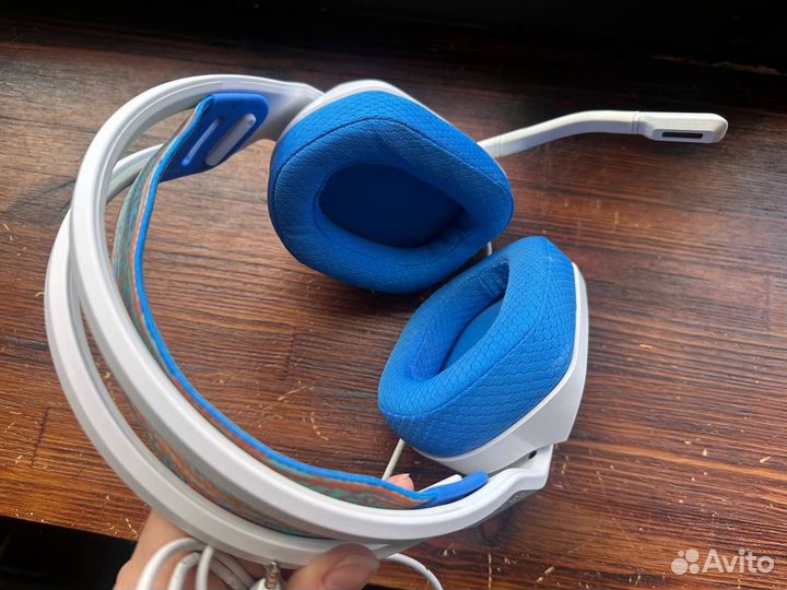 Игровые наушники Logitech G335