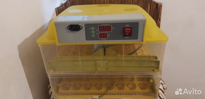 Инкубатор автоматический