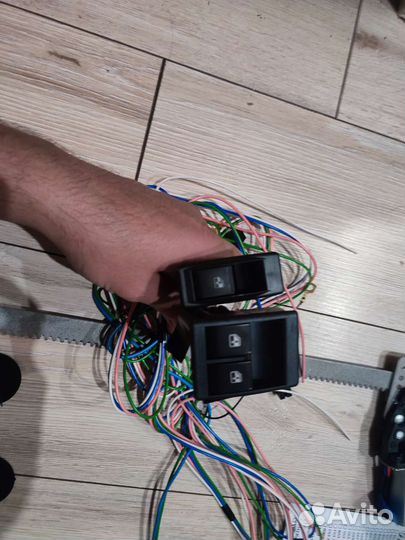 Стеклоподъемник mercedes sprinter