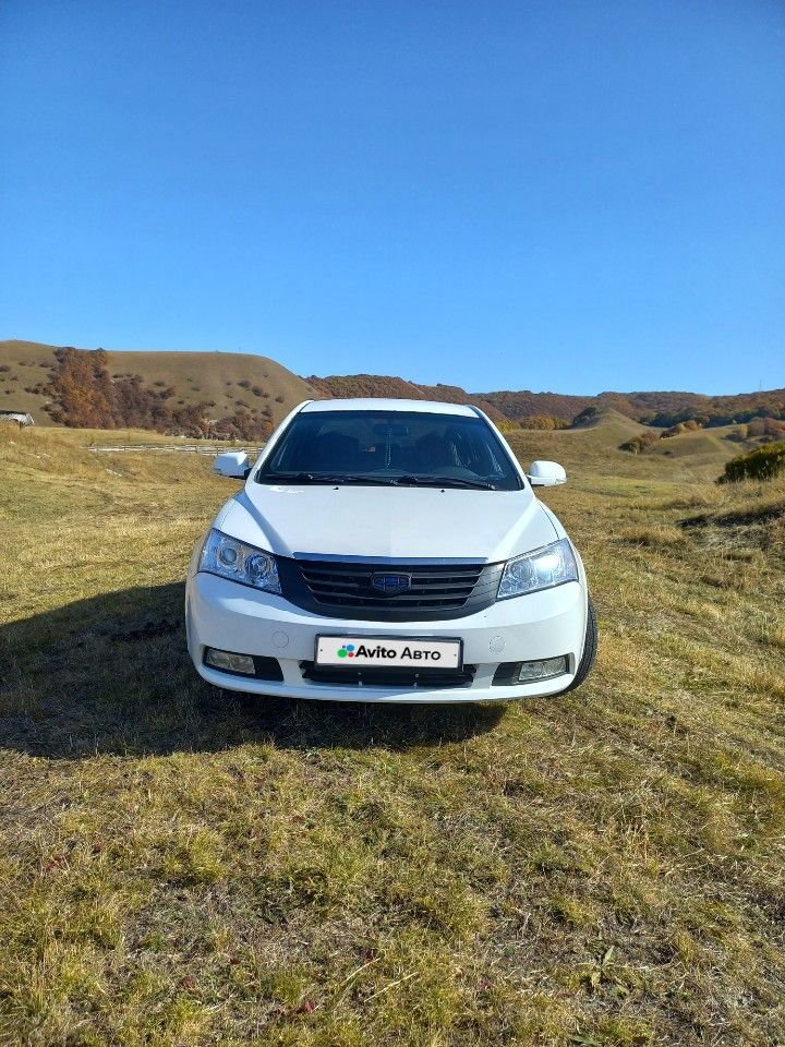 Geely Emgrand EC7: фото владельца