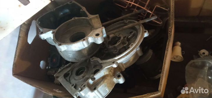 Двигатель на мотороллер муравей 2шт