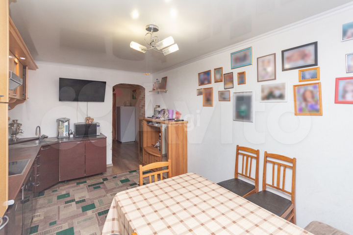 2-к. квартира, 63 м², 1/10 эт.