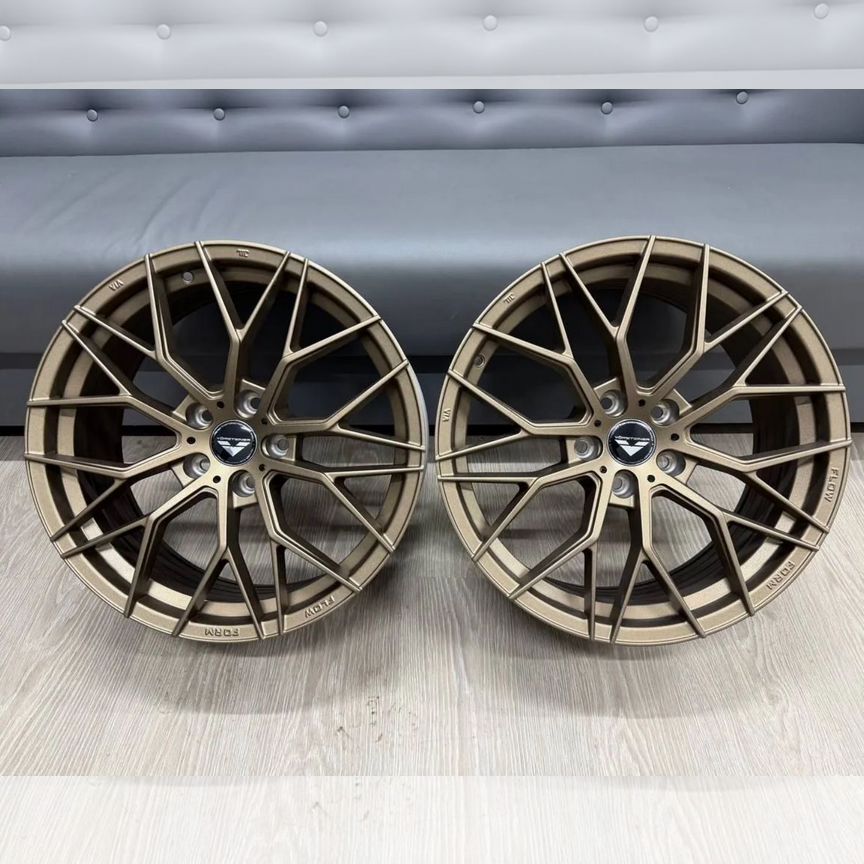 Литые диски Blitz 8×R18 5×108