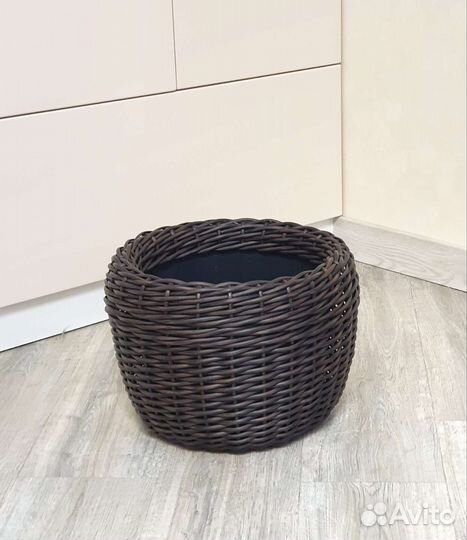 Кашпо для цветов напольное