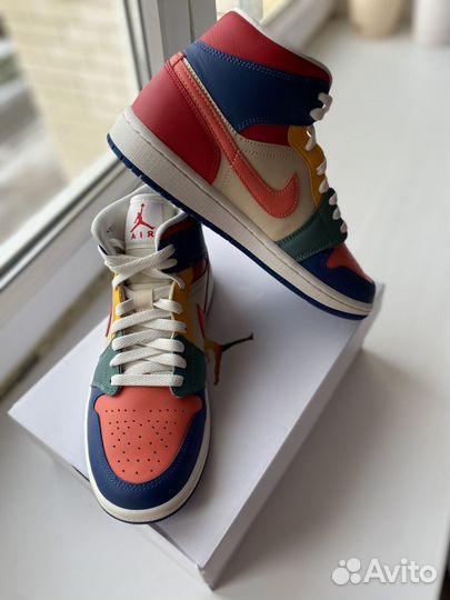 Кроссовки Nike air Jordan 1