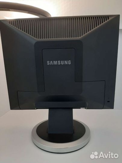 Монитор Samsung 17 дюймов