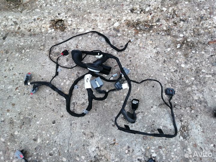 Проводка двери Range Rover Sport 2 L494 рест