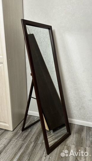 Зеркало напольное