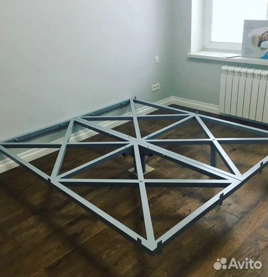 Парящая кровать от производителя