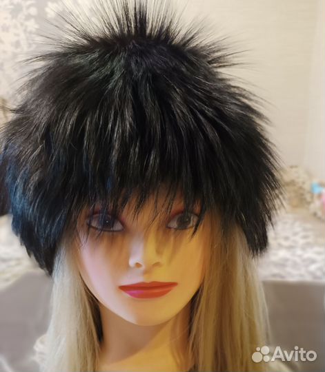 Шапки женские натуральный мех