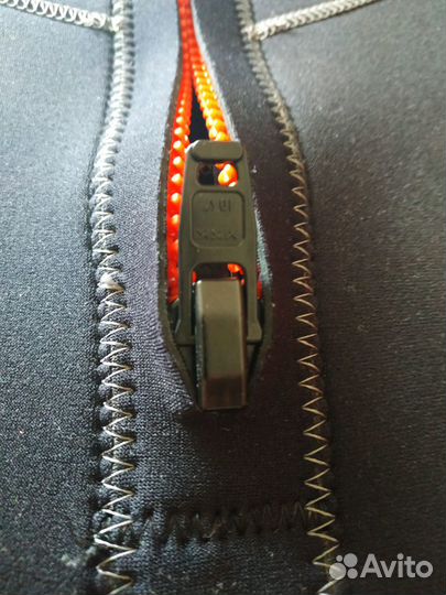 Гидрокостюм женский новый