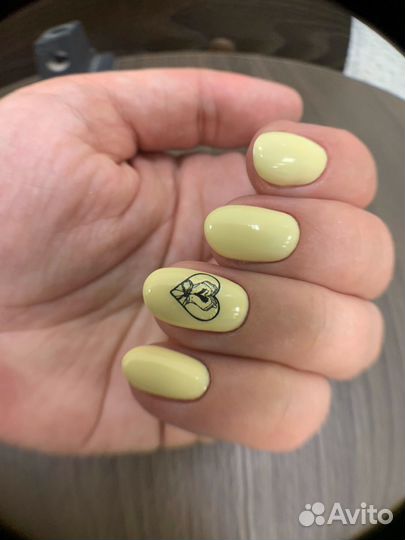 Мастер маникюра и педикюра