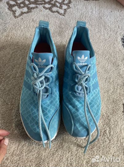 Кроссовки adidas