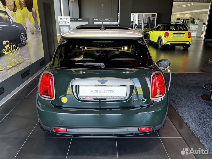 MINI Cooper SE 184 л.с. AT, 2023