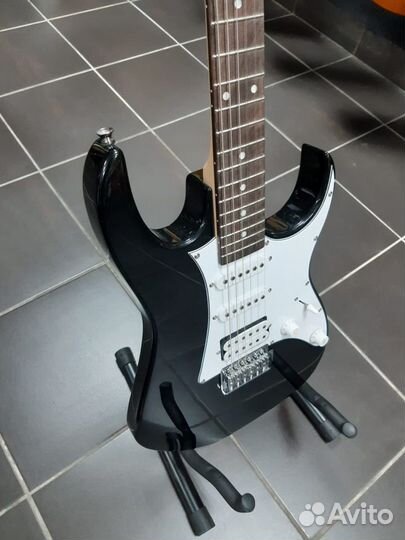 Электрогитара Новая