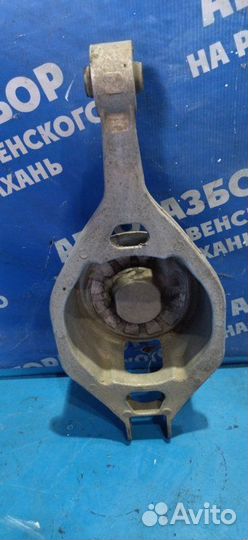 Задний рычаг под пружину Nissan Teana J32 седан