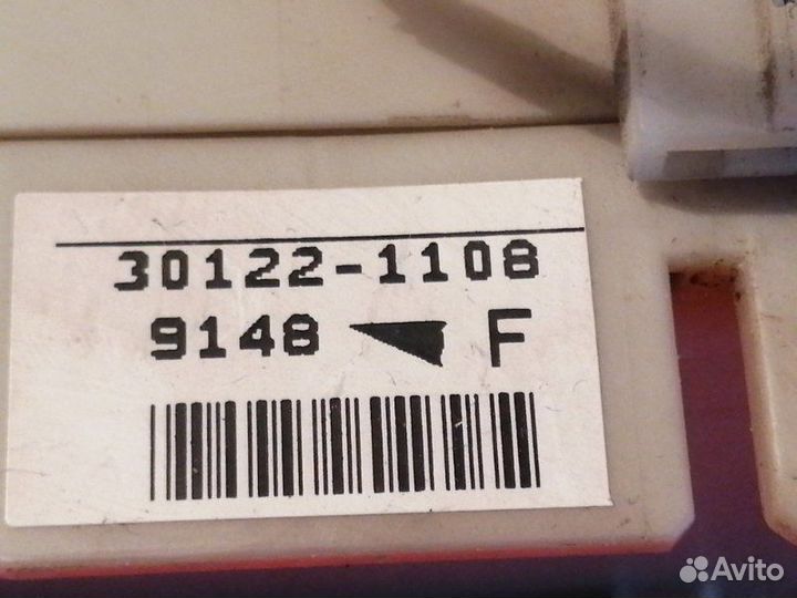 Блок предохранителей Mitsubishi Outlander 2