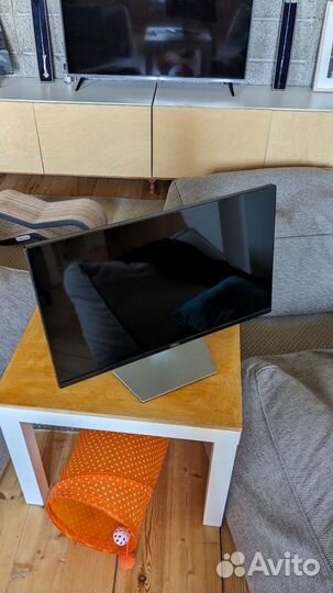 Монитор Dell 23