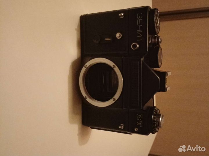 Плёночный фотоаппарат зенит ет