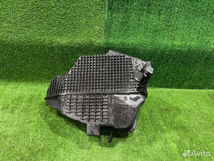 Корпус воздушного фильтра Renault Duster кроссовер