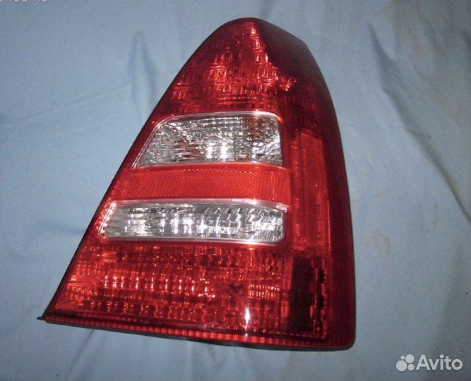 Стоп правый depo Subaru forester sg5