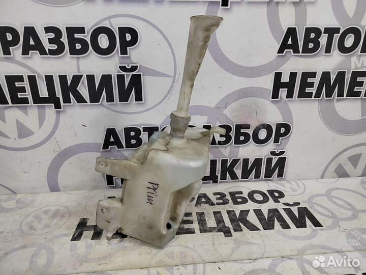 Бачок омывателя Nissan Primera P12