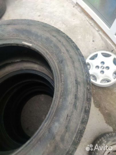 Bridgestone Dueler H/T 215/65 R16