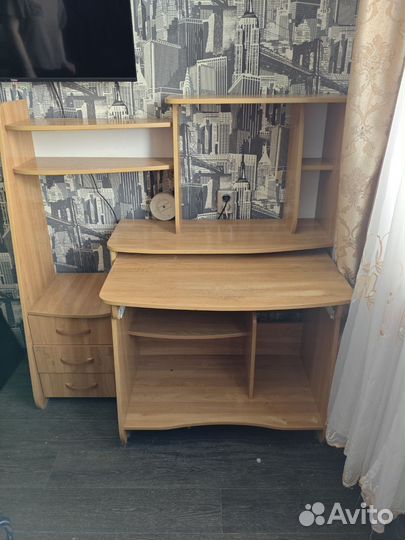 Стол компьютерный