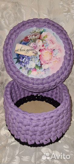 Корзиночка вязаная с крышкой сирень
