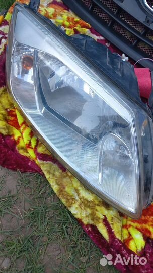 Фара правая на гранту